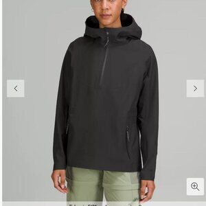 Lululemon Waterproof Hiking Half-Zip Pullover  in Black Size 8